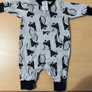 Infant romper size newborn